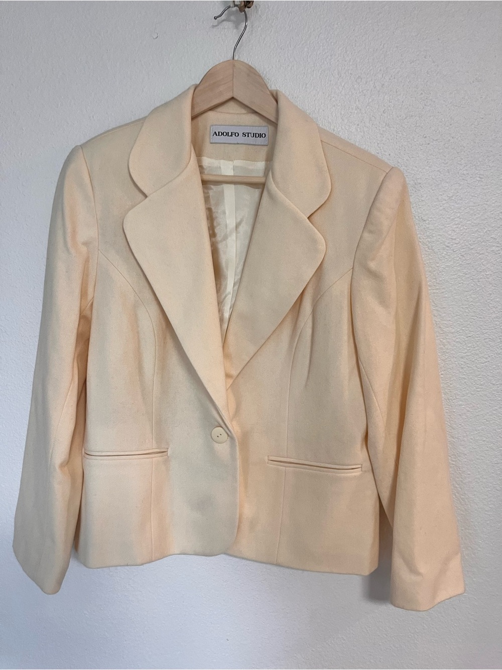 Adolfo Cream Tailored Single-Button Blazer